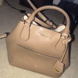 Tan Michael Kors corossbosy/hand bag